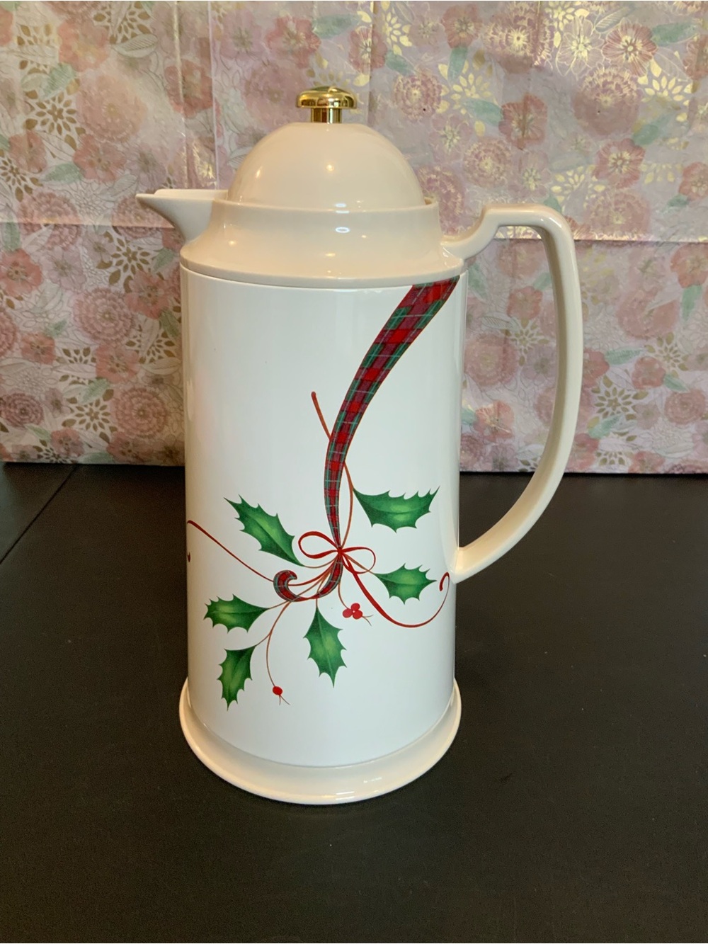 Lenox Thermal Carafe Holiday Nouveau Holly Christmas Ribbon w Glass Insert